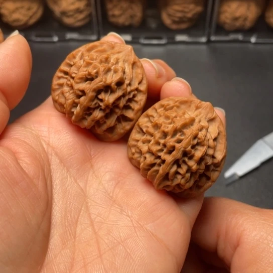【闪购商品】把件文玩核桃秦闷………