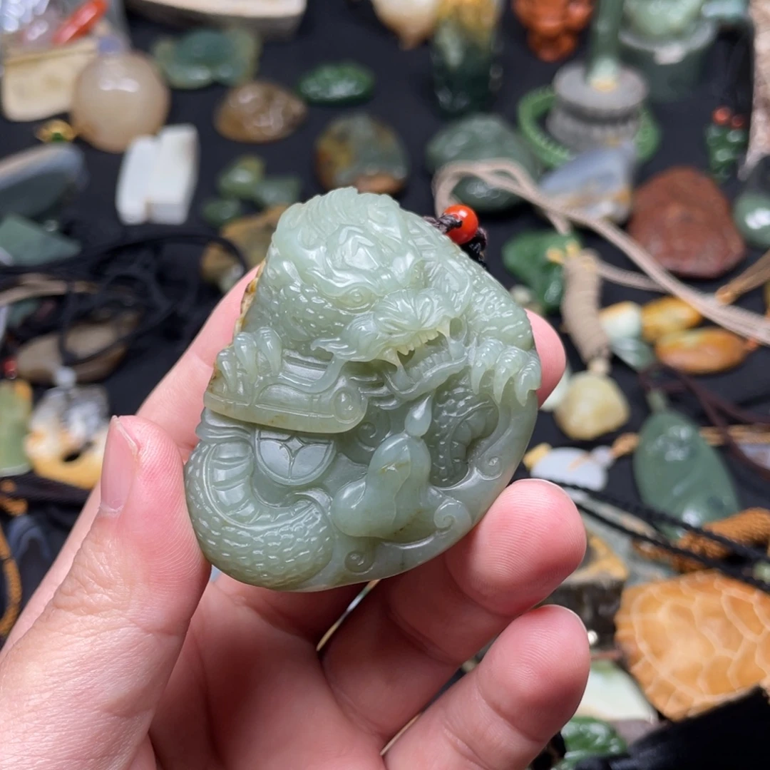 童***管和田玉未镶嵌把件