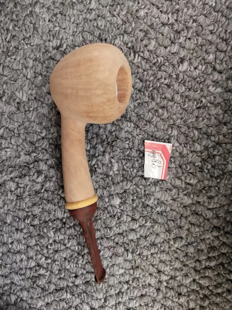 前轱辘石南木烟斗半成品发货