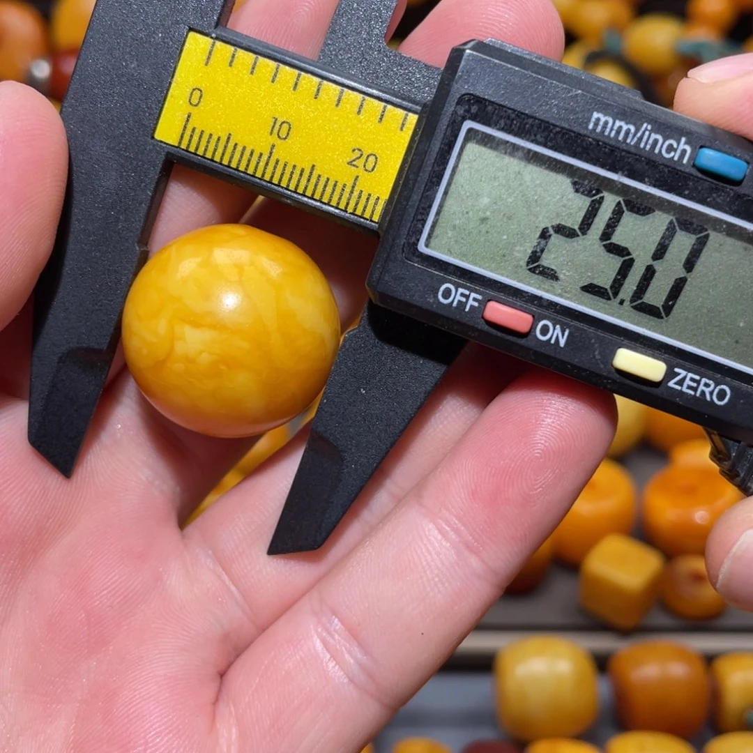 裸石琥珀未镶嵌苹果珠