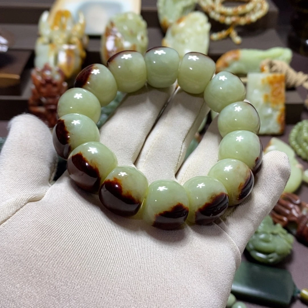 榴***生岫岩河磨玉（透闪石质玉）未镶嵌手链