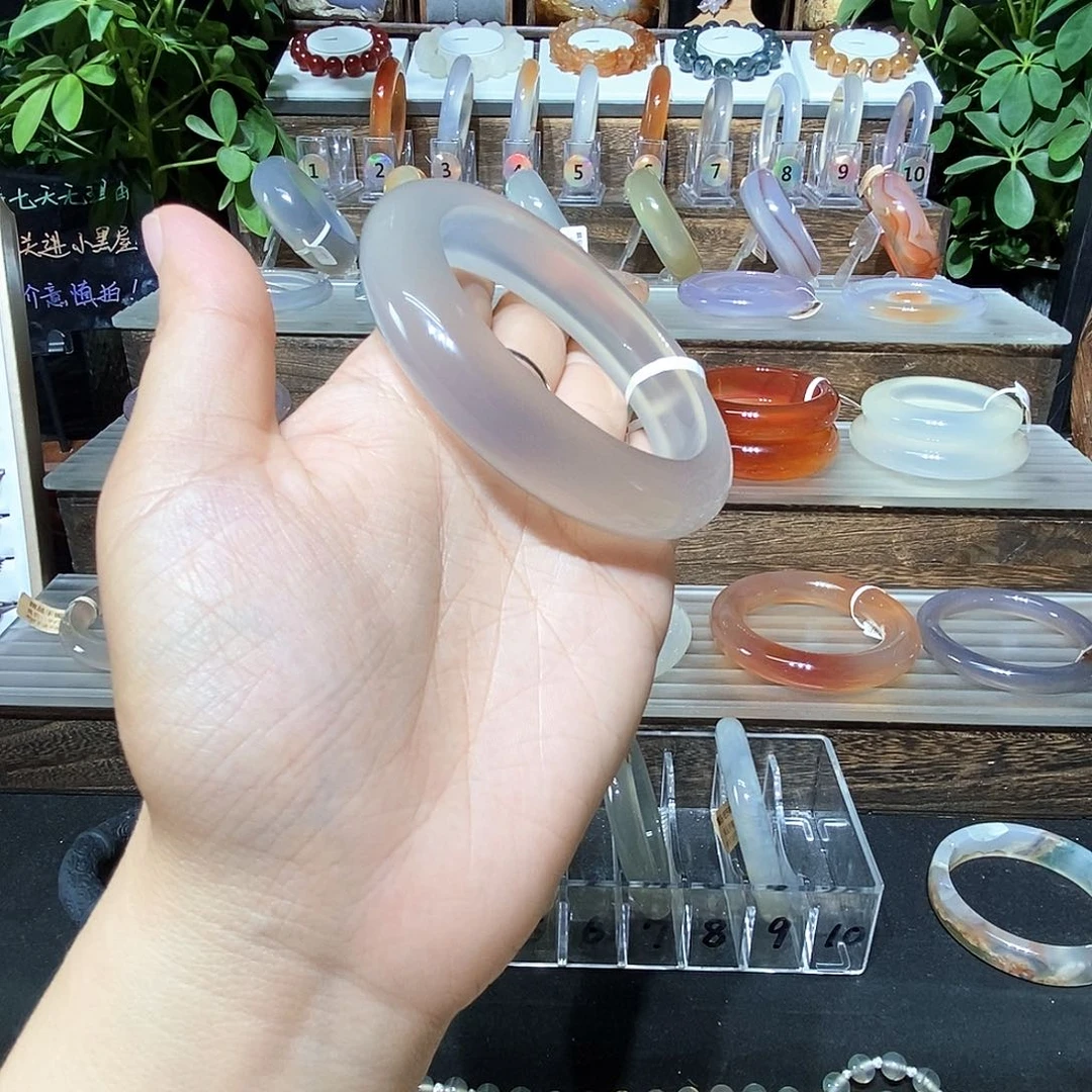 星***美玛瑙/玉髓未镶嵌手镯