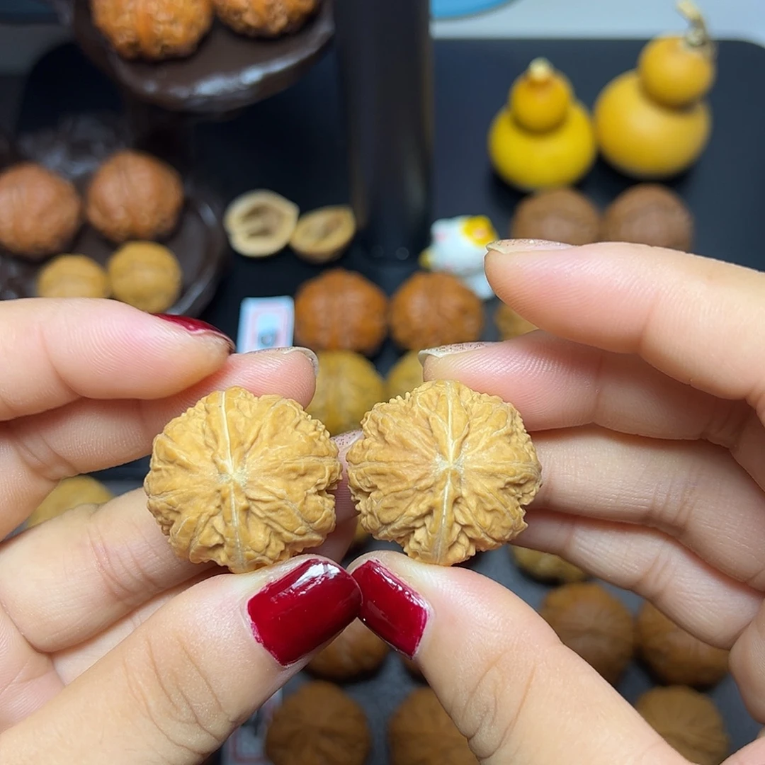 文玩核桃把件29尺白莲花0006