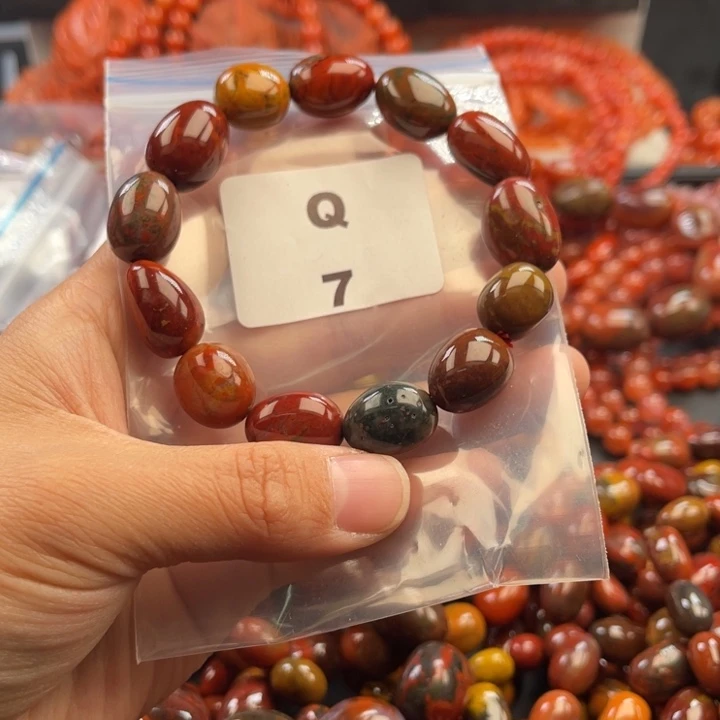 南红玛瑙未镶嵌多样性发货默认微瑕称重12mm