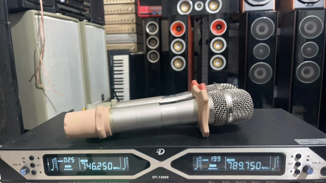 8新  二手 DT-12000无线话筒 一套（话筒成色差）