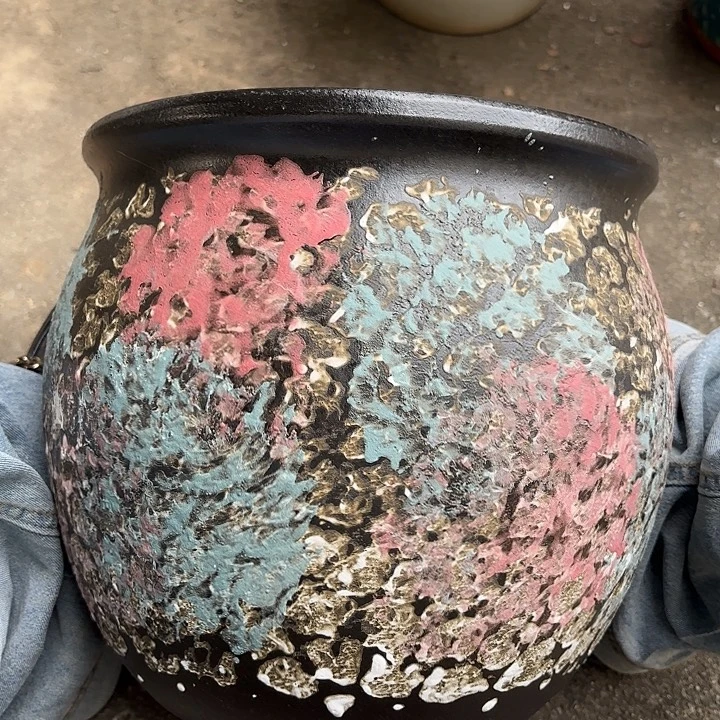 花盆紫砂口25高25。。。。。。。。。。