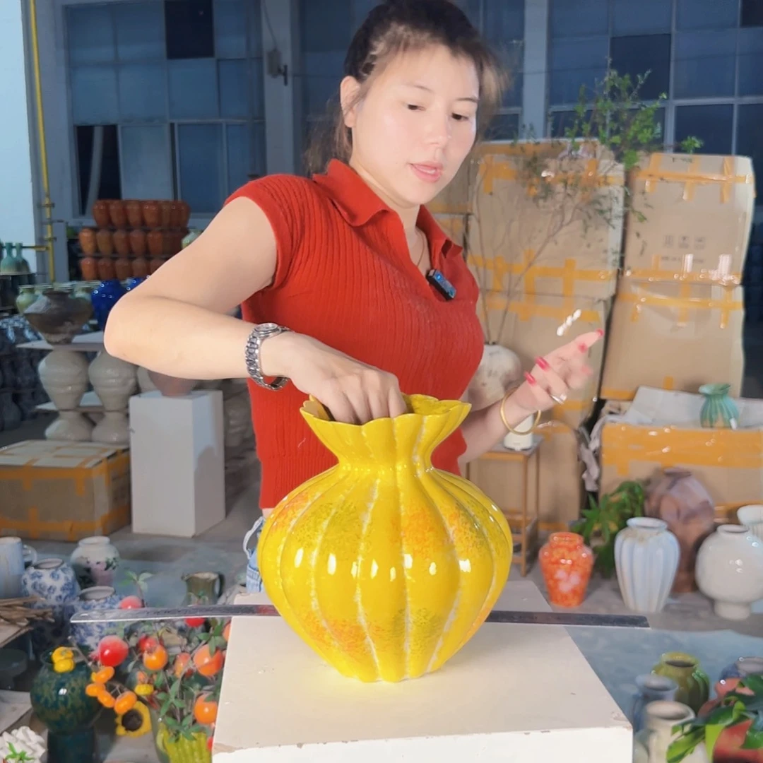 景德镇陶瓷艺术花瓶黄色大南瓜