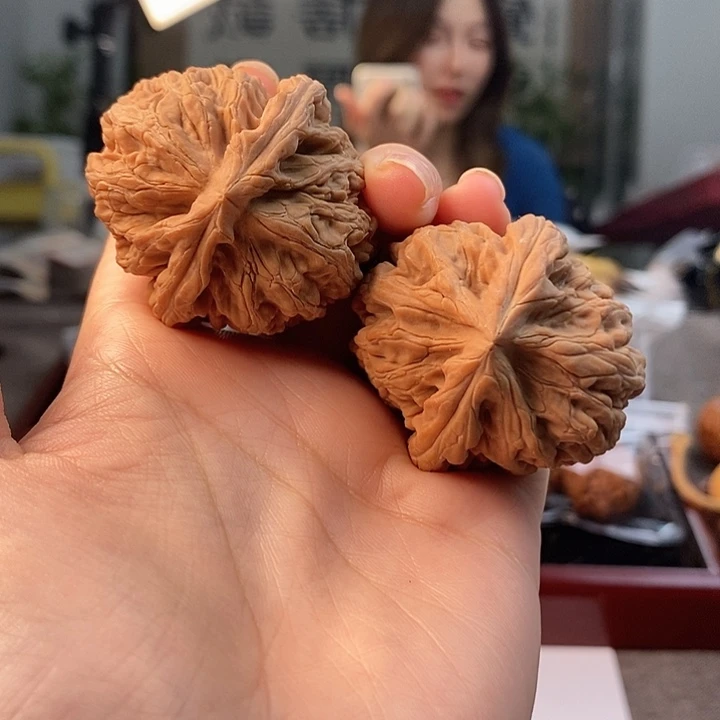 启***录把件文玩核桃锦鲤