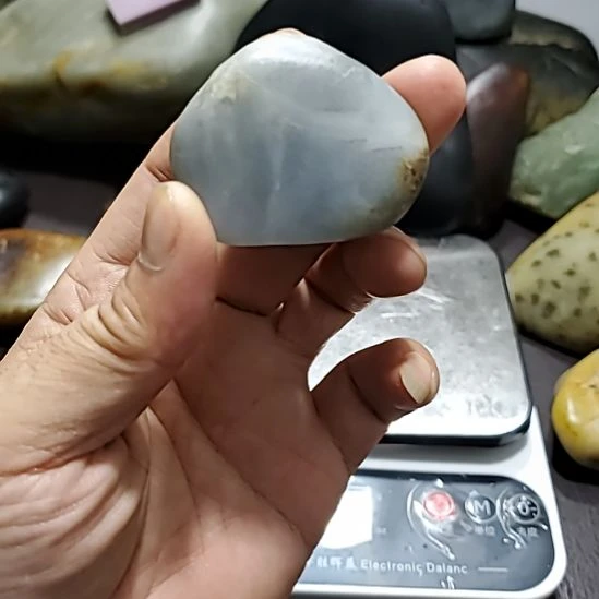 和田玉（糖玉）未镶嵌挂件
