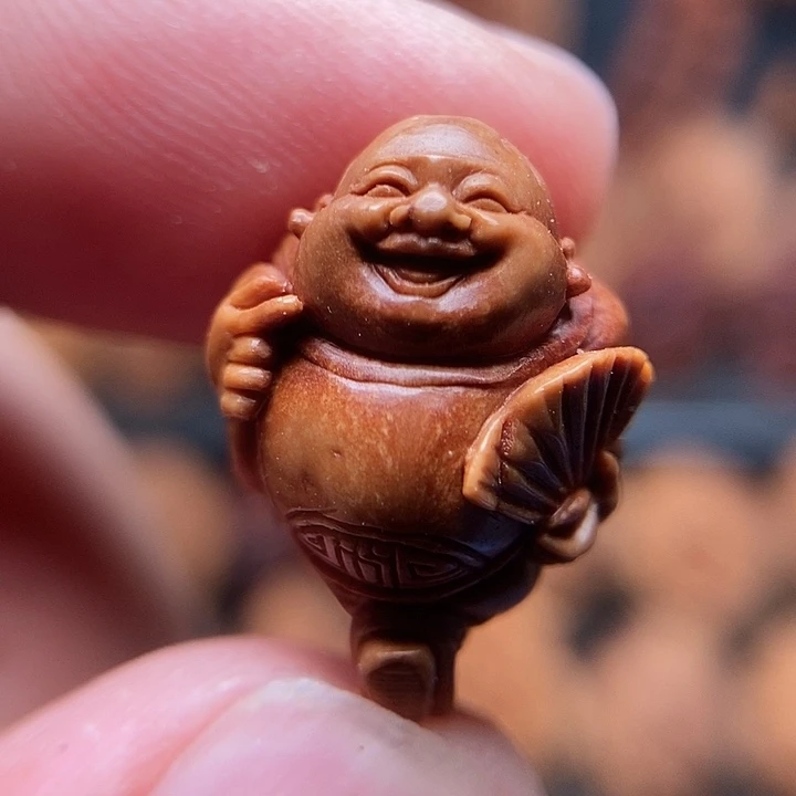 纯手工桃核开心弥勒