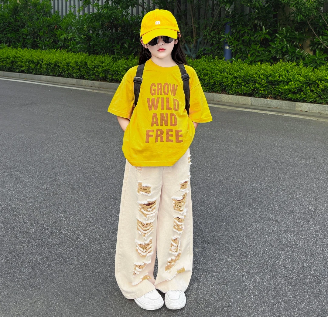 女童韩版夏季套装2025儿童新款洋气宽松T恤破洞牛仔裤薄款两件套