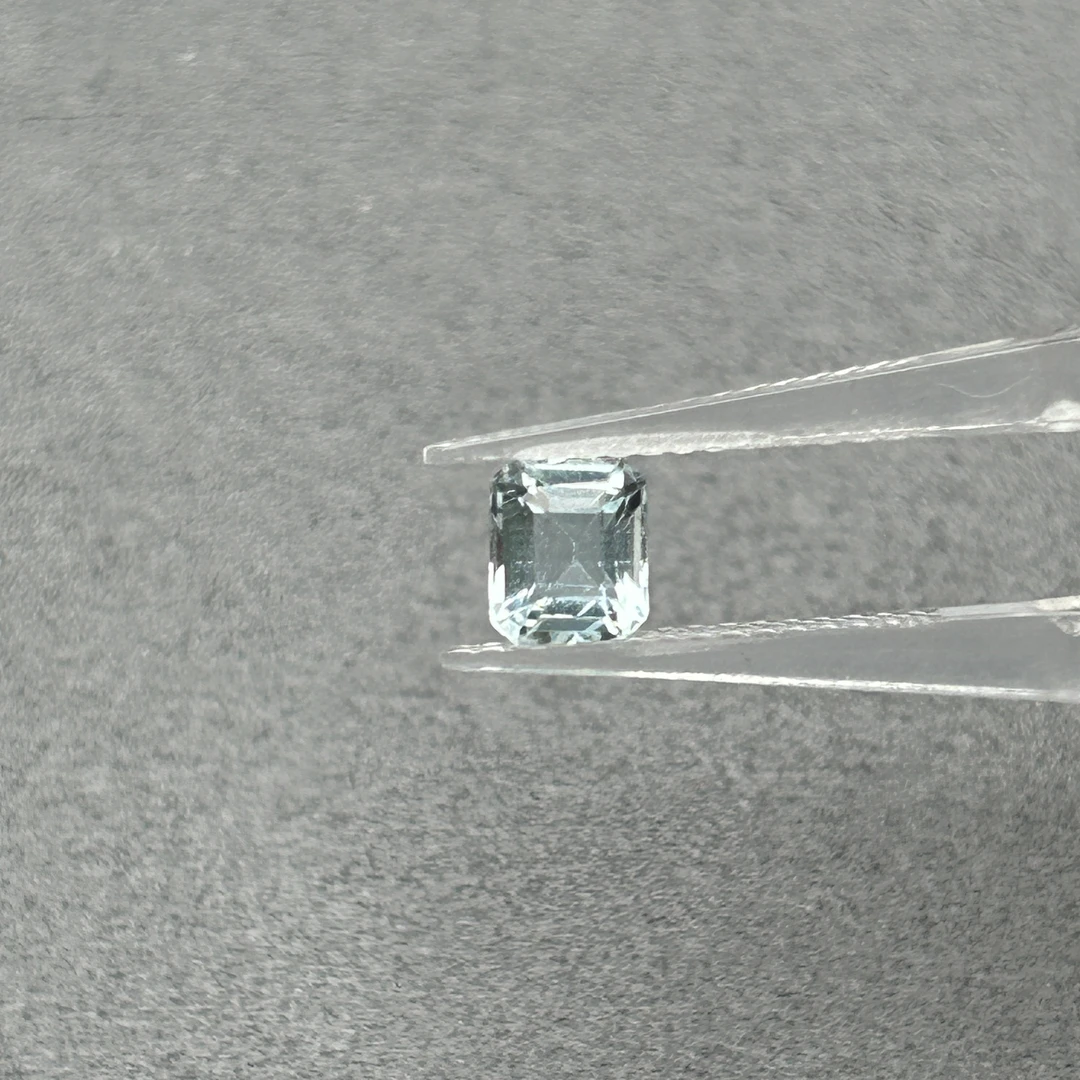 海蓝宝-1.05ct（01098638）0827