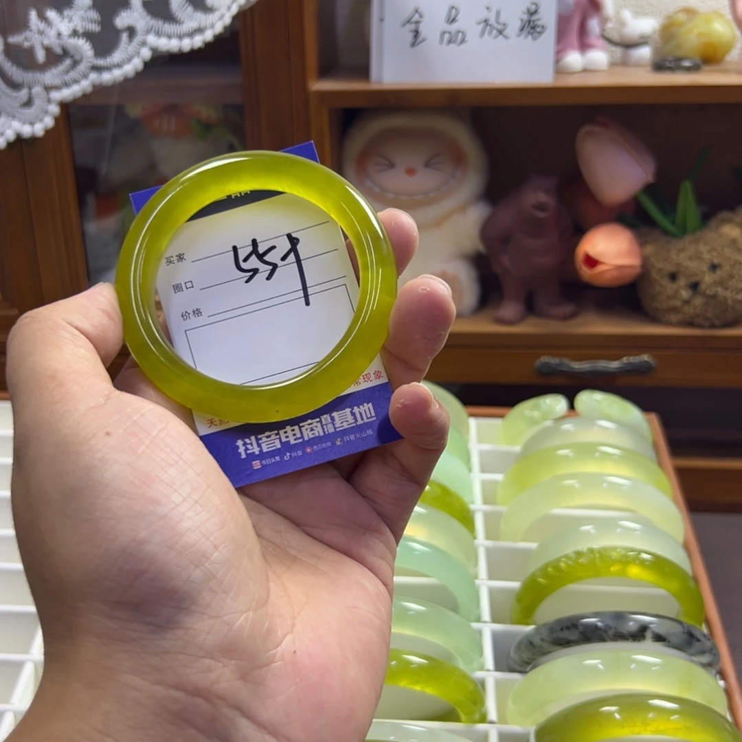 蛇纹石玉未镶嵌手镯497