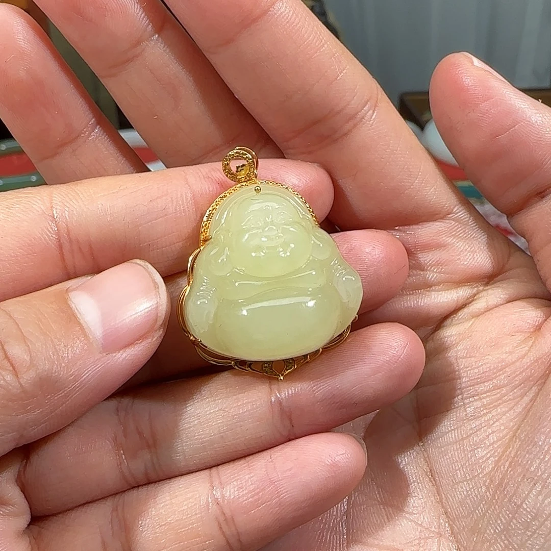 和田玉吊坠(不含链)18K金镶嵌
