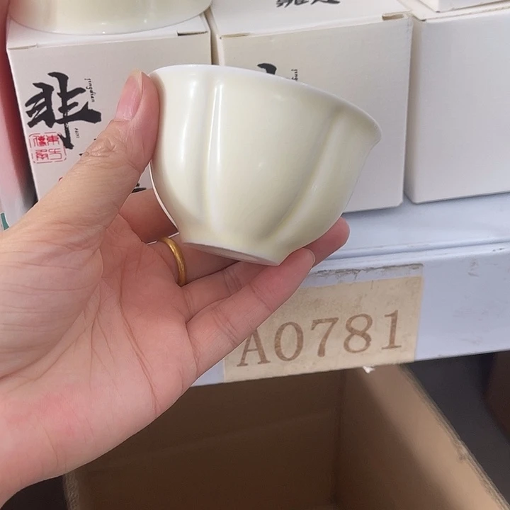 福利待遇多多哦哦哦