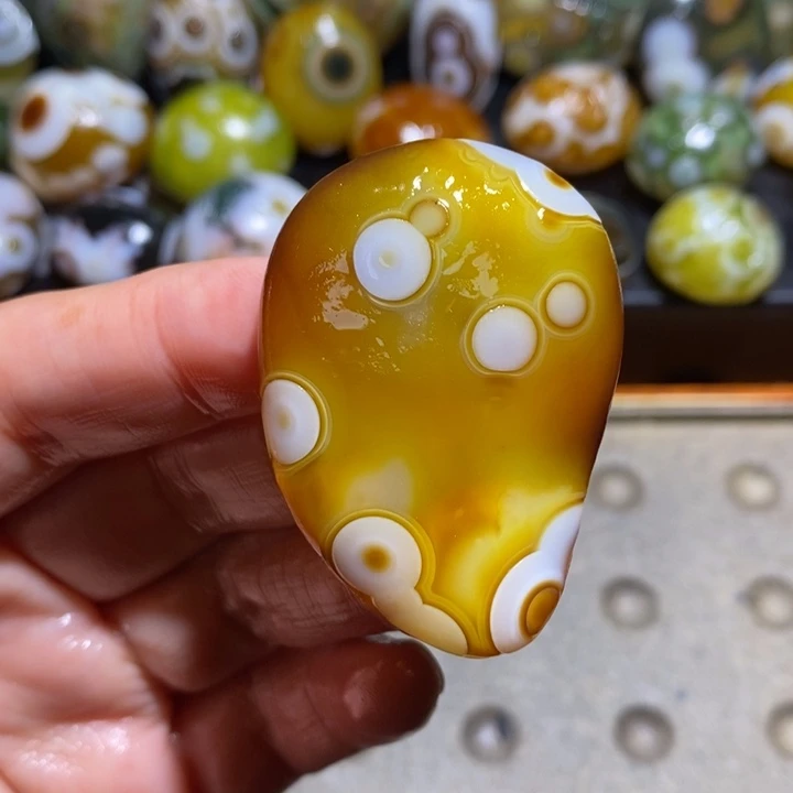 未镶嵌玛瑙/玉髓珠宝半成品100