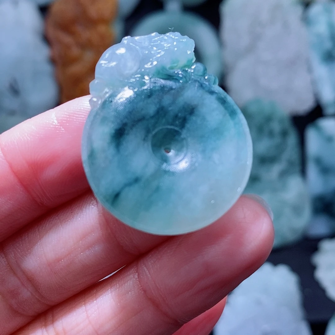 定制翡翠未镶嵌翡翠