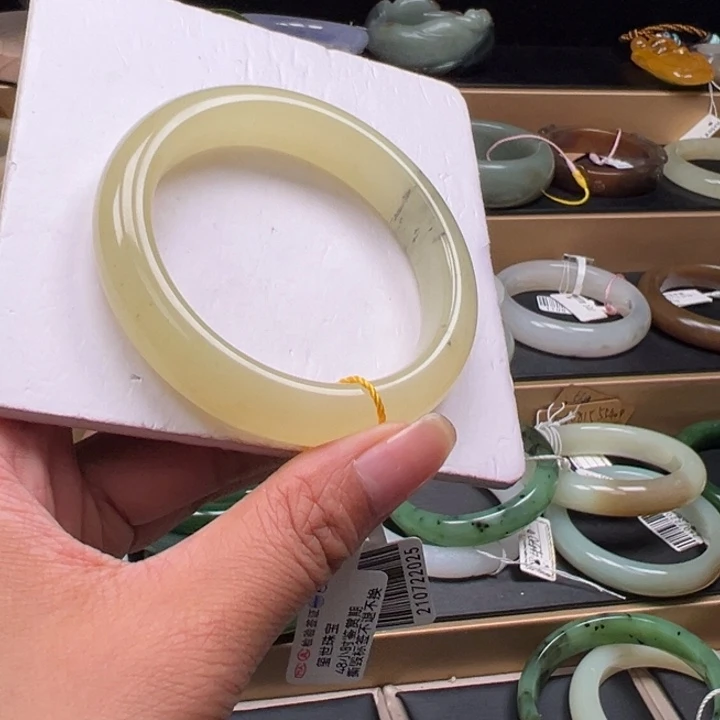 未镶嵌手镯和田玉55+