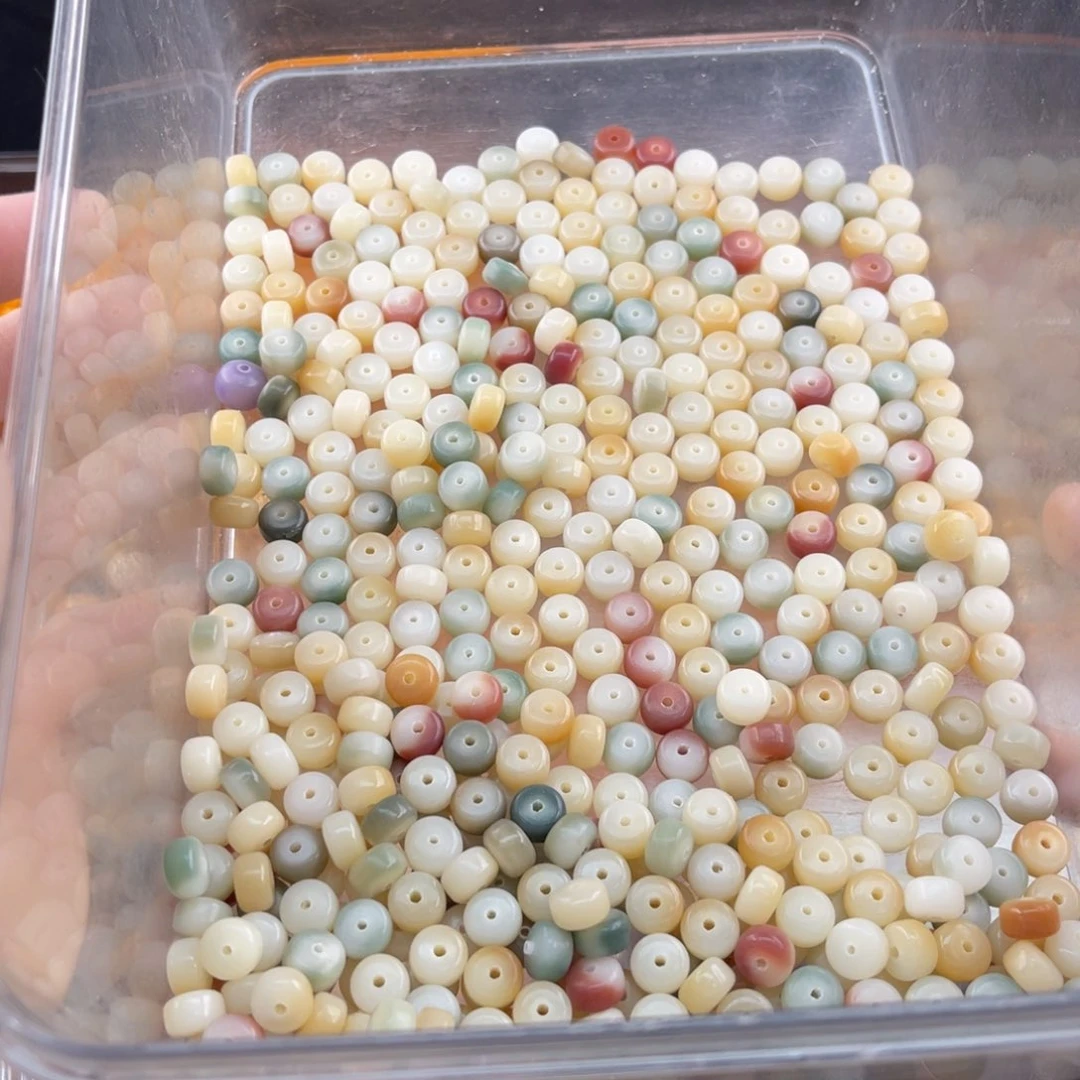 白玉菩提吊坠华*瓜z 9mm/320锅底微瑕