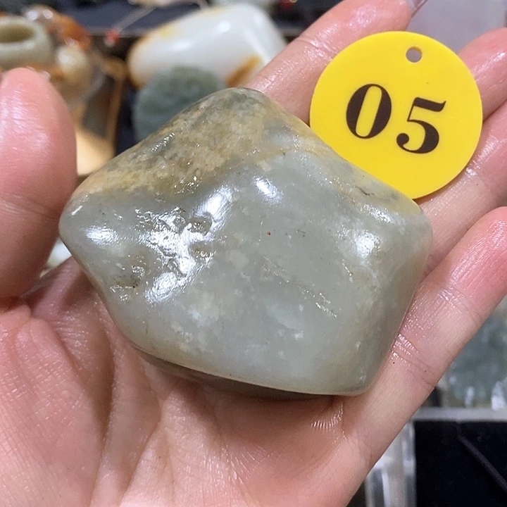 未镶嵌和田玉（糖玉）挂件