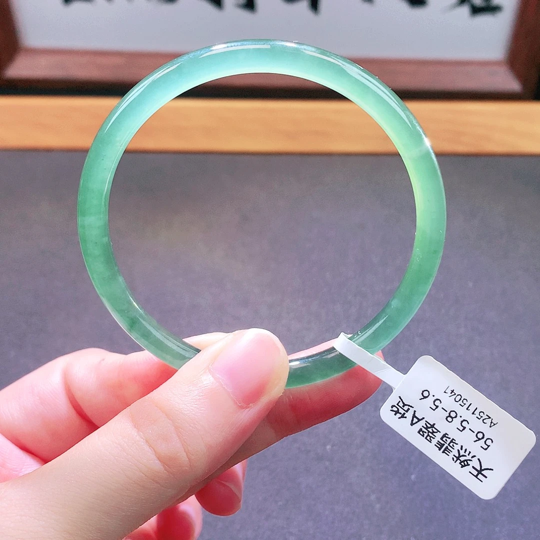 翡翠未镶嵌手镯天然翡翠