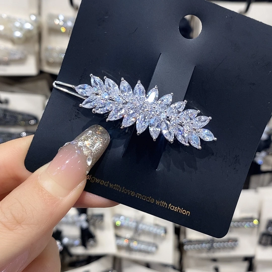 皮质铁合金火彩爆闪蛙扣