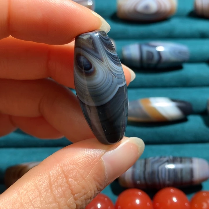 未镶嵌玛瑙/玉髓珠宝奇石