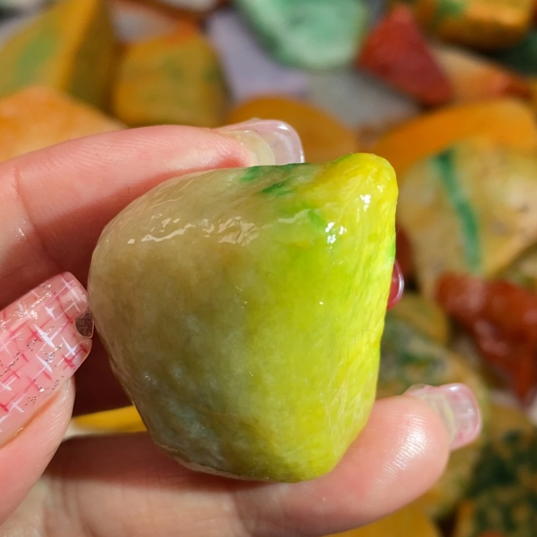 翡翠颈饰未镶嵌缅甸翡翠