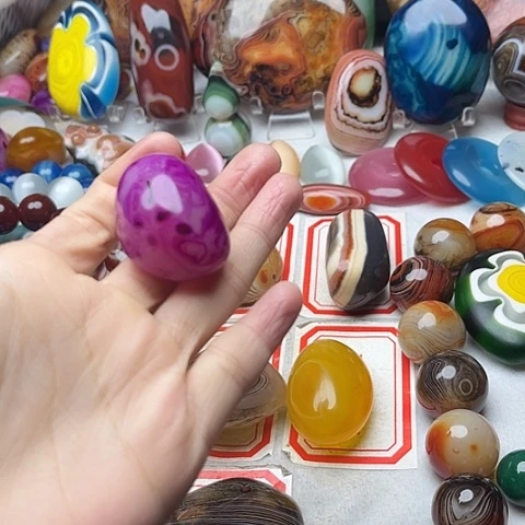 玛瑙/玉髓颈饰未镶嵌