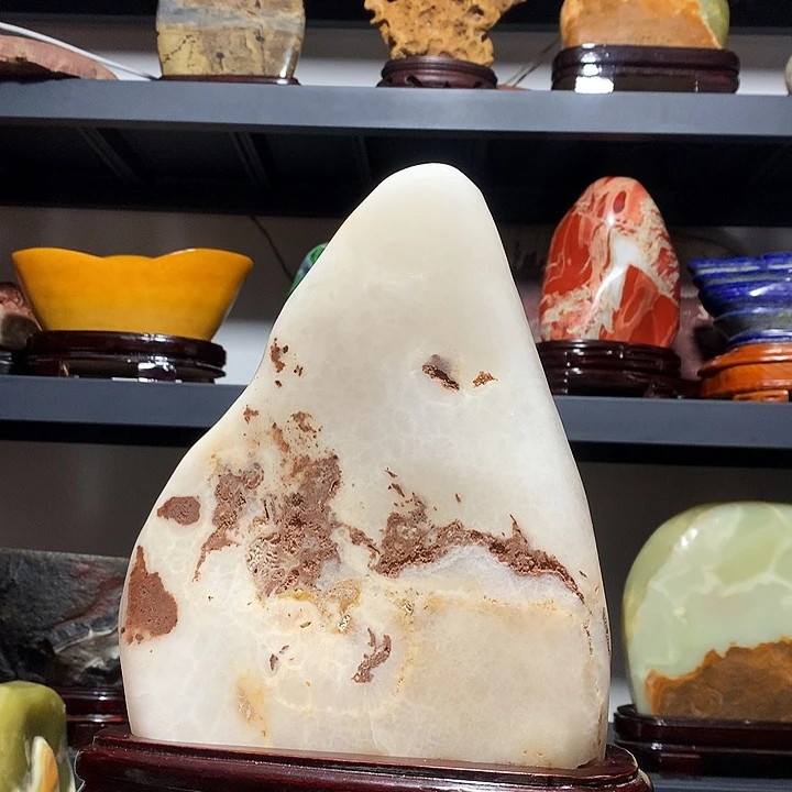 石材高30厘米宽20厘米