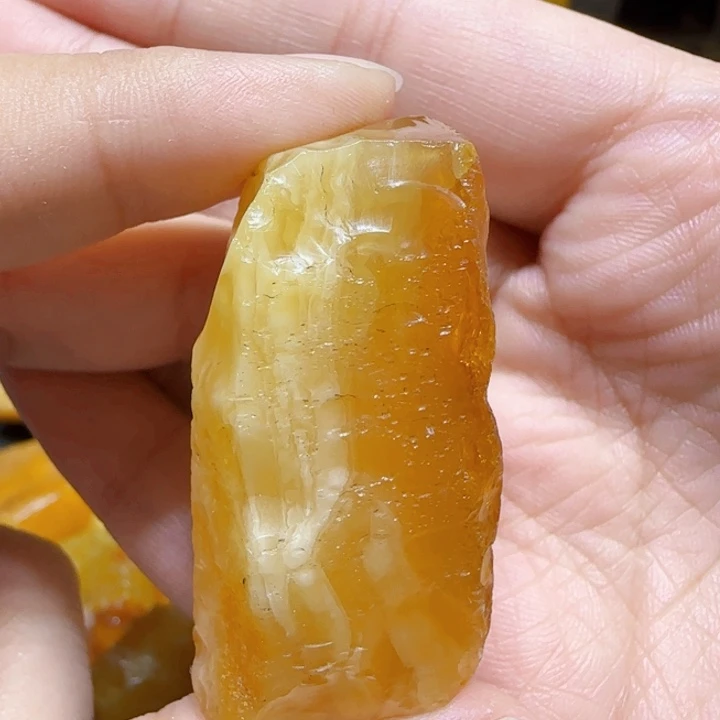 定制琥珀未镶嵌蜜蜡