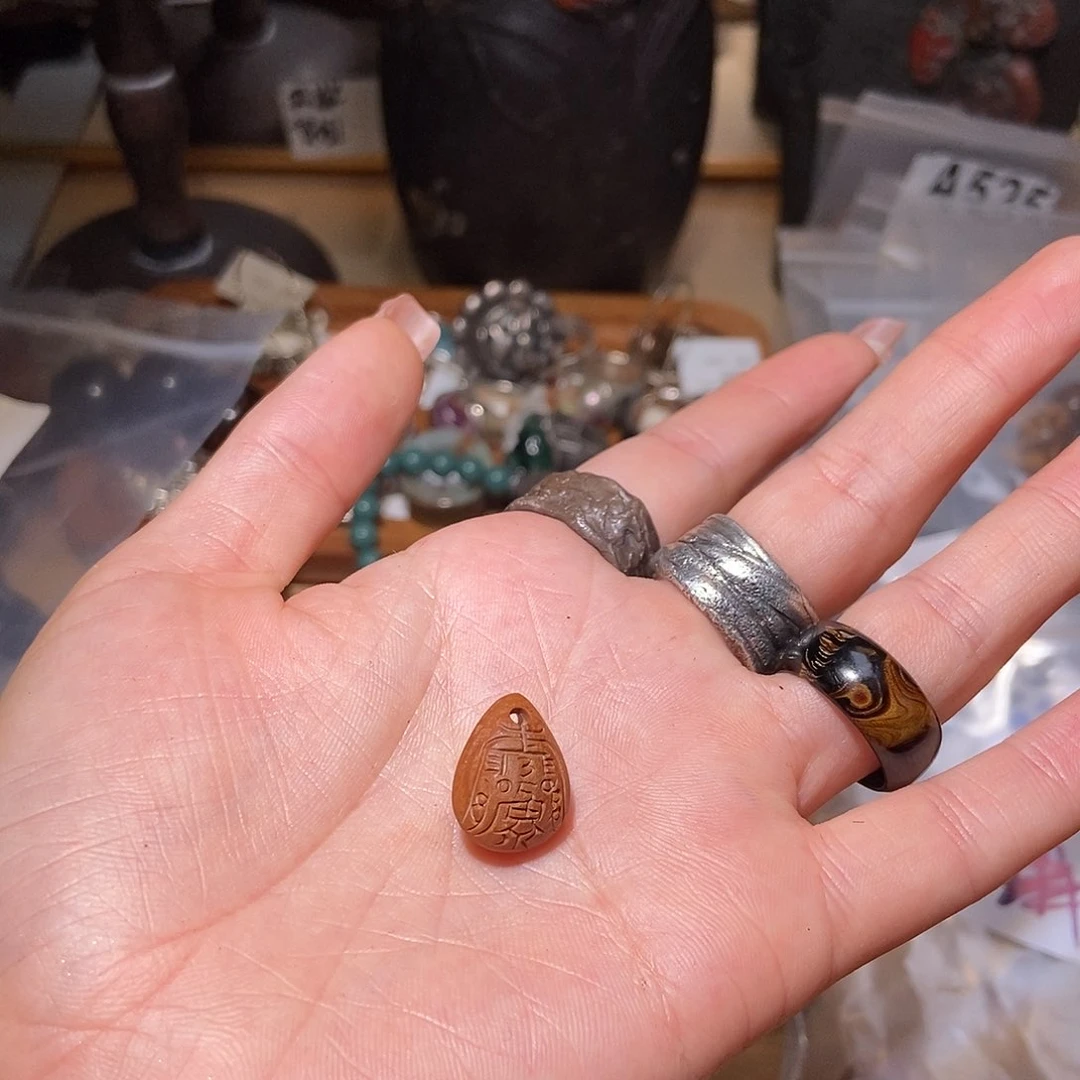 【闪购商品】翡翠未镶嵌颈饰我