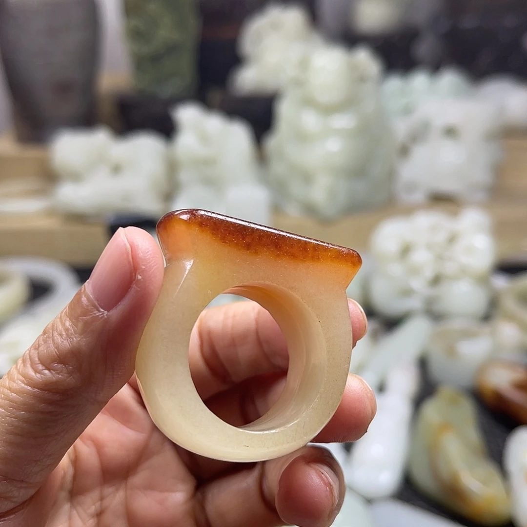 和田玉（糖玉）未镶嵌挂件
