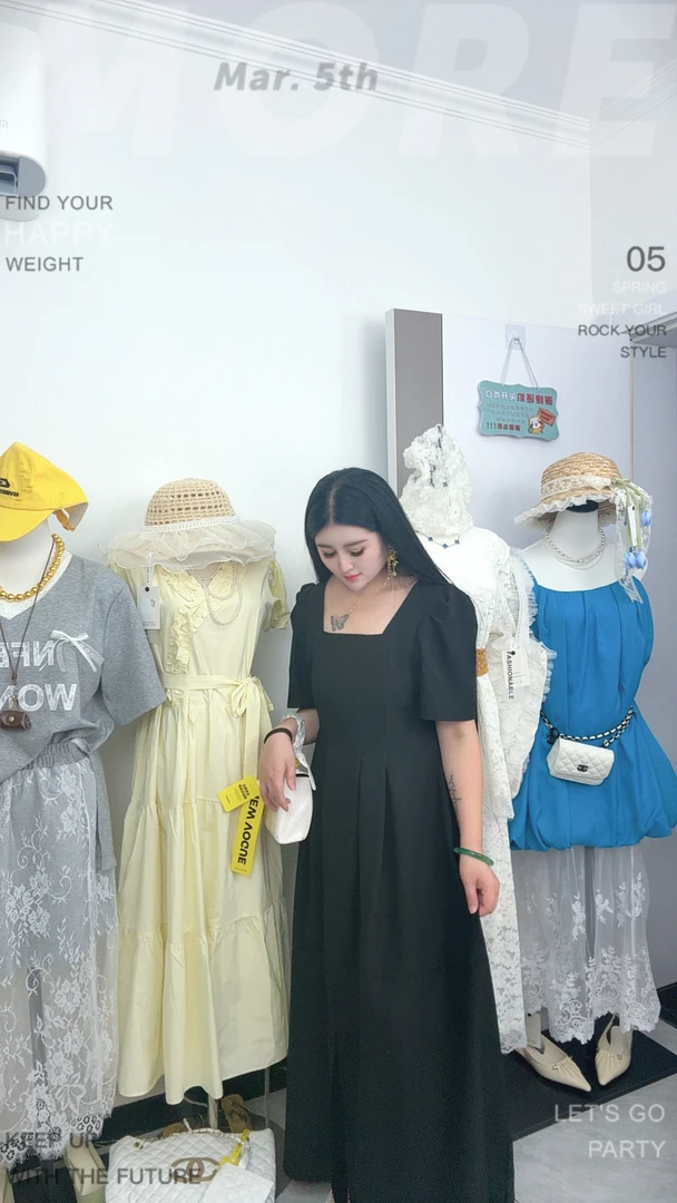 方领收腰黑色休闲连衣裙时尚裙子夏季新款法式气质小个子显瘦长裙