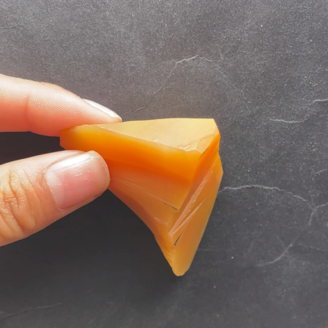 石英质玉黄蜡石料子未镶嵌老****进