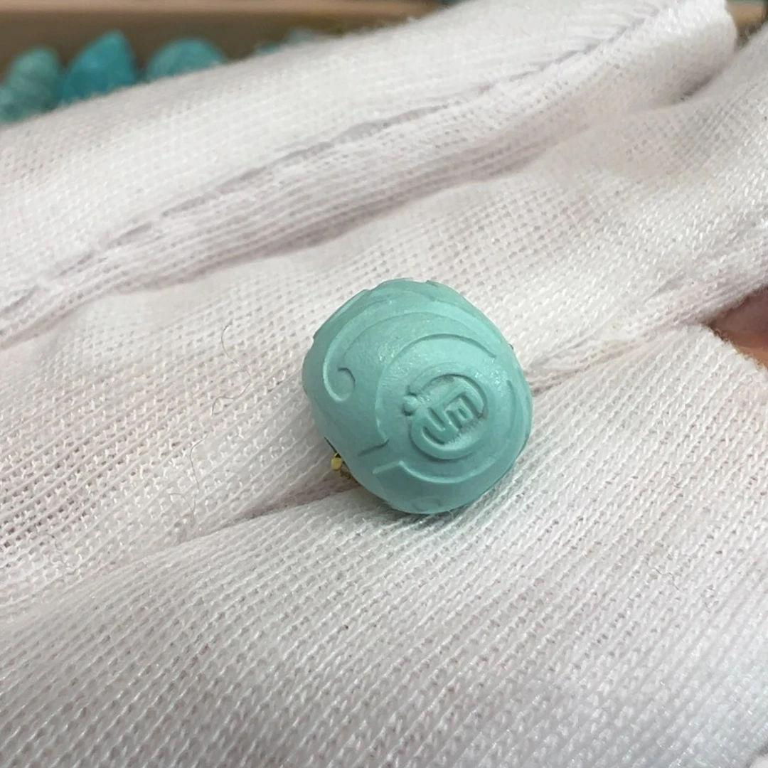 绿松石配饰未镶嵌