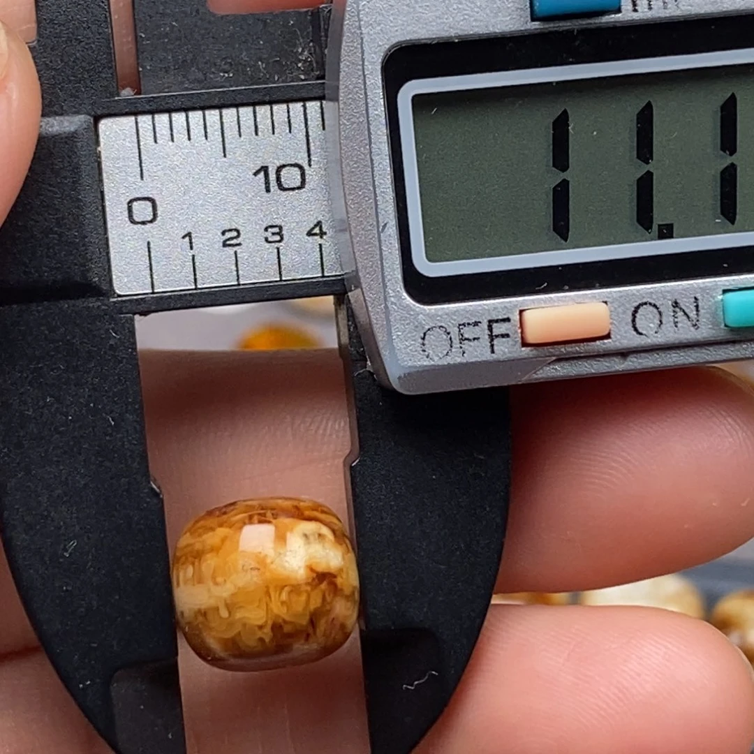 蓝珀未镶嵌耳饰老型