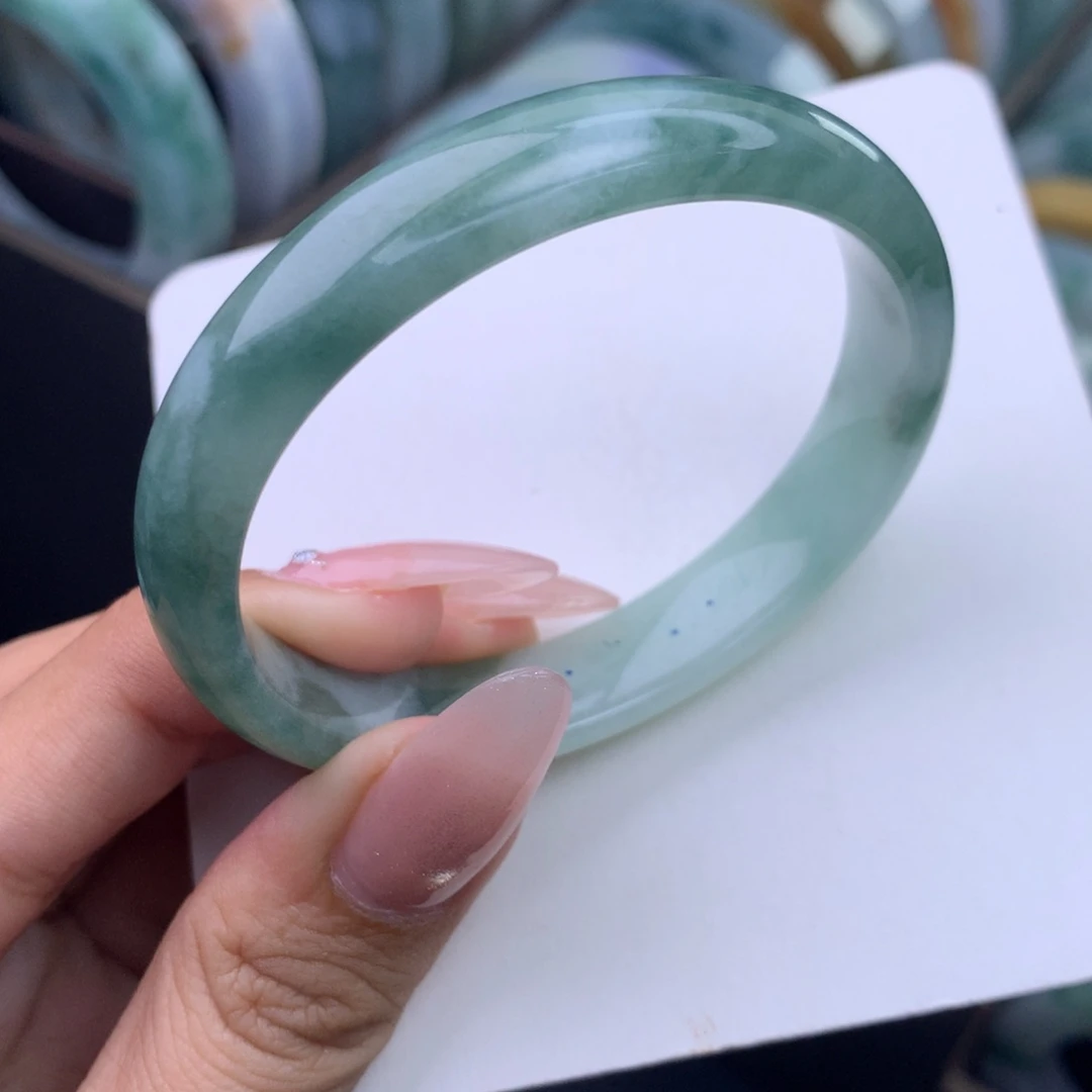 翡翠未镶嵌手镯贵妃54