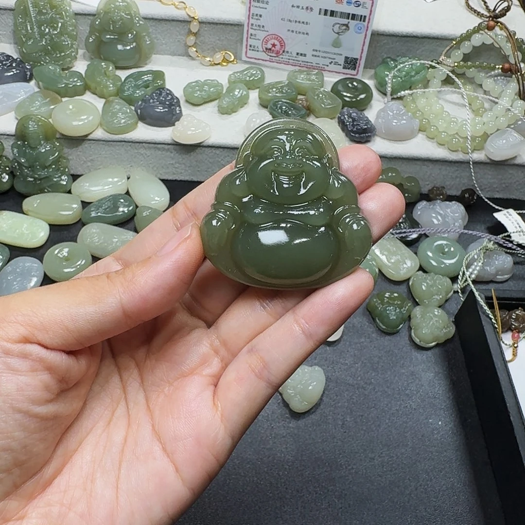 和田玉未镶嵌颈饰