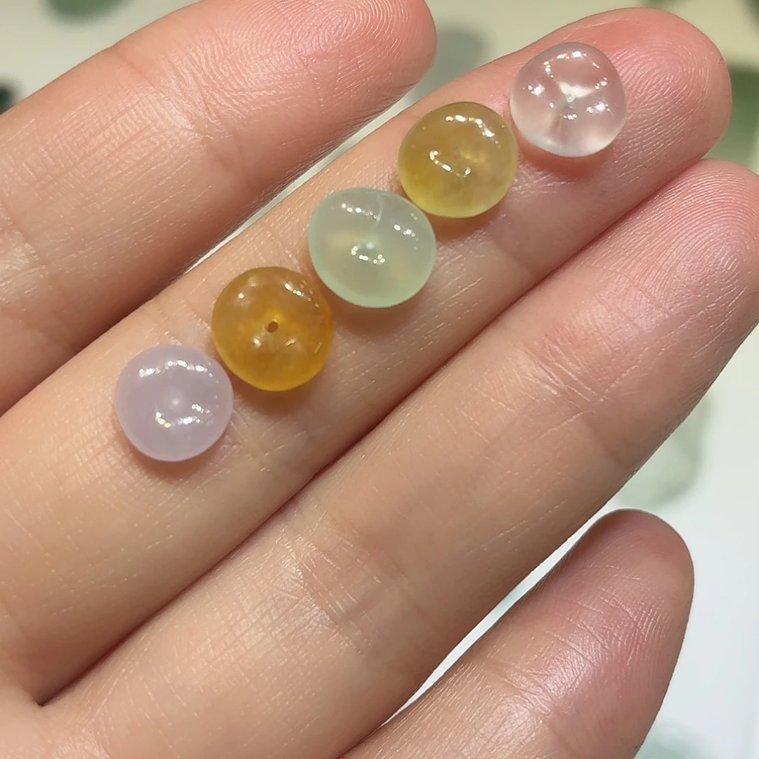 翡翠未镶嵌挂件风生水起