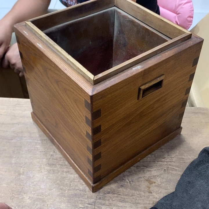 中古品有微瑕，谨慎入手