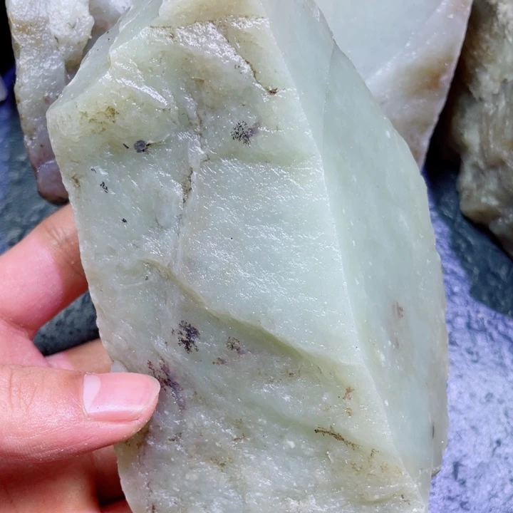 和田玉未镶嵌珠宝半成品