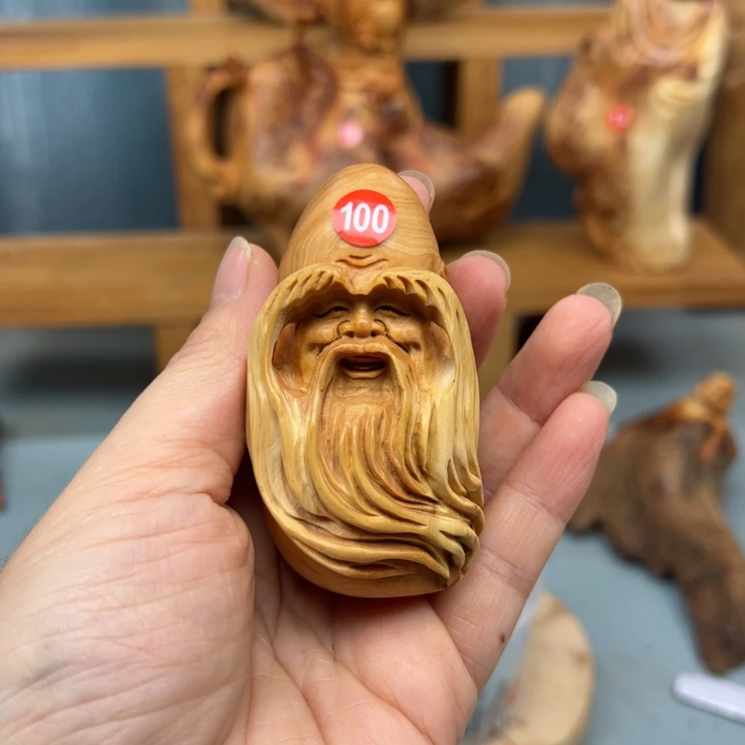 卢***斯木崖柏木摆件手把件
