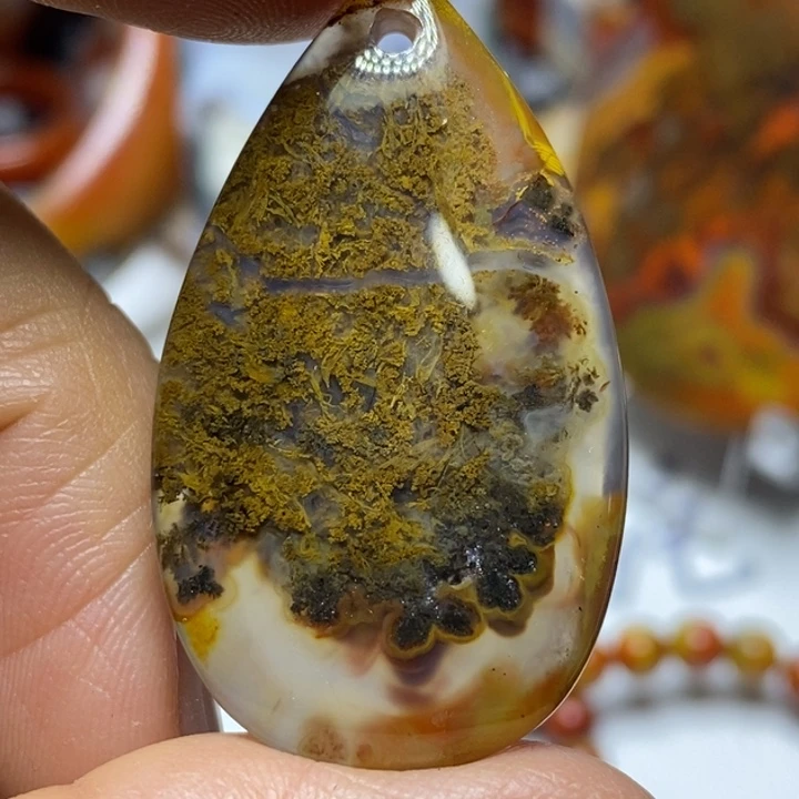 玛瑙/玉髓颈饰未镶嵌油****平