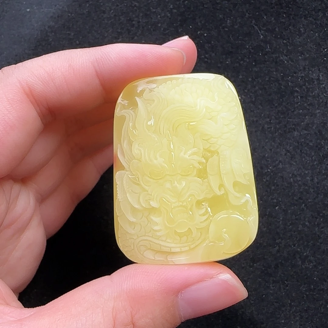 蜜蜡未镶嵌珠宝奇石