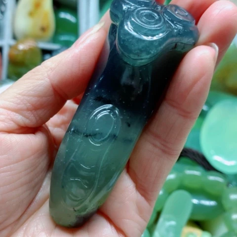 蛇纹石玉未镶嵌手把件