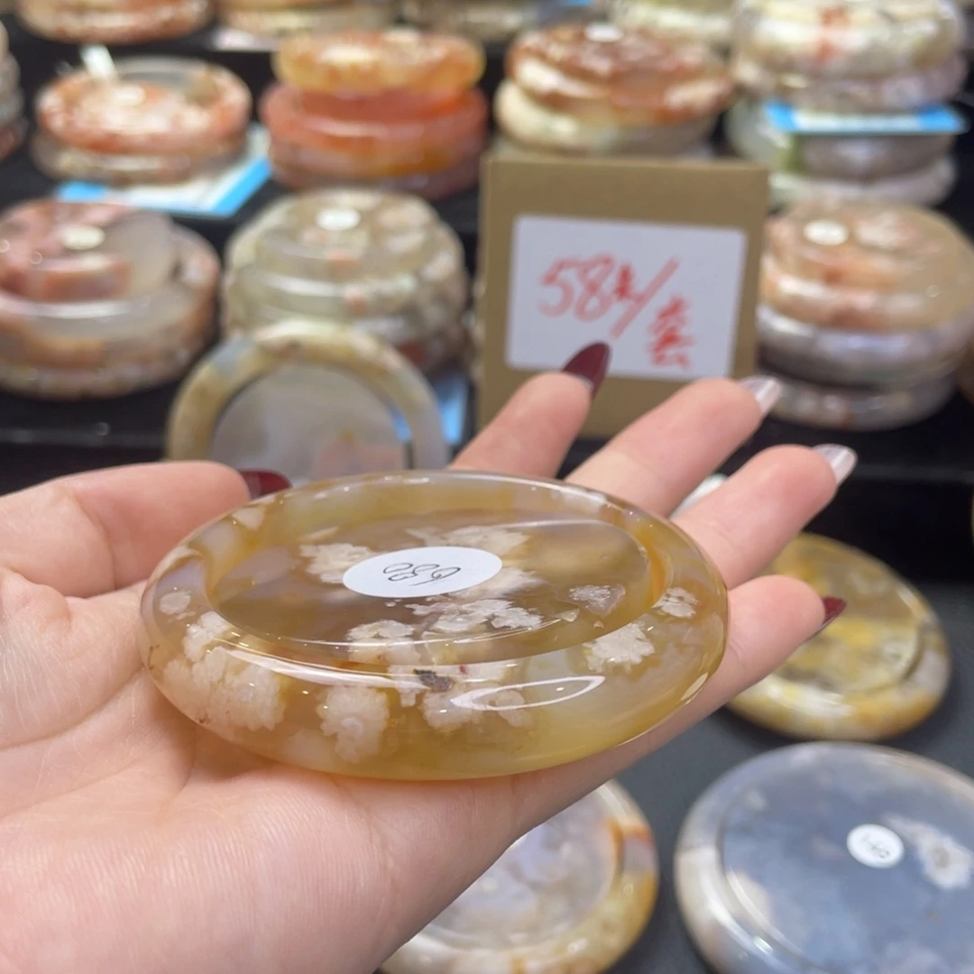 未镶嵌手镯石英质玉C****子