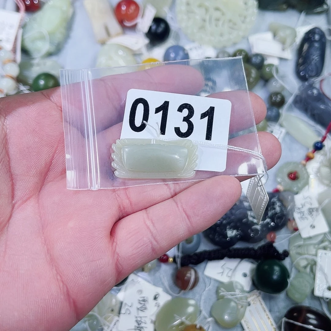 和田玉车挂未镶嵌