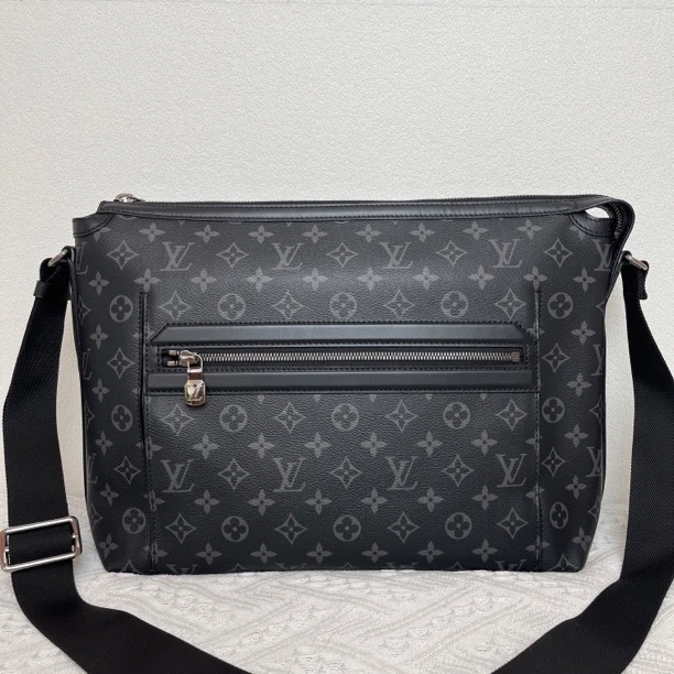 99新 LouisVuitton/路易威登 7058/男士时尚经典奥德赛大号斜挎包