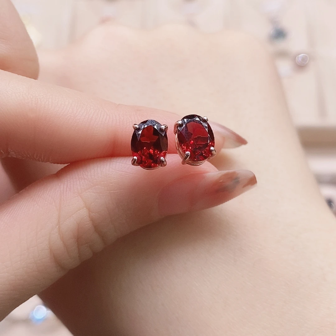 耳钉石榴石银S925镶嵌耳钉
